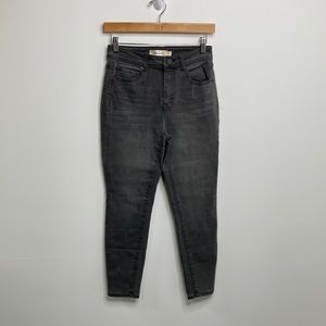 NEVER DREAM ALONE | Skinny Super High Waist | 5/27